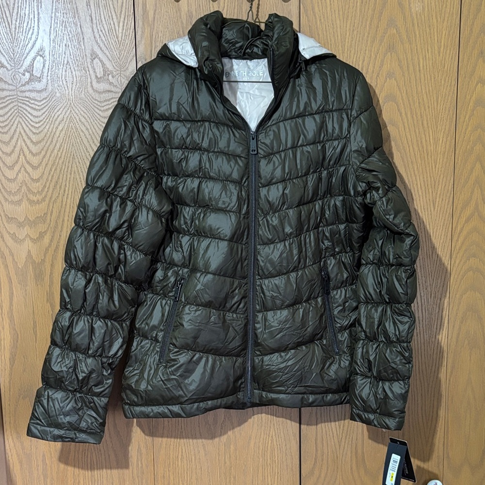 Kenneth Cole Olive packable zip hood Puffer Jacket NWT women’s M